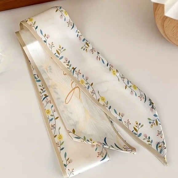 5 pcs. Satin Printed Twillys - Picture 4 of 6